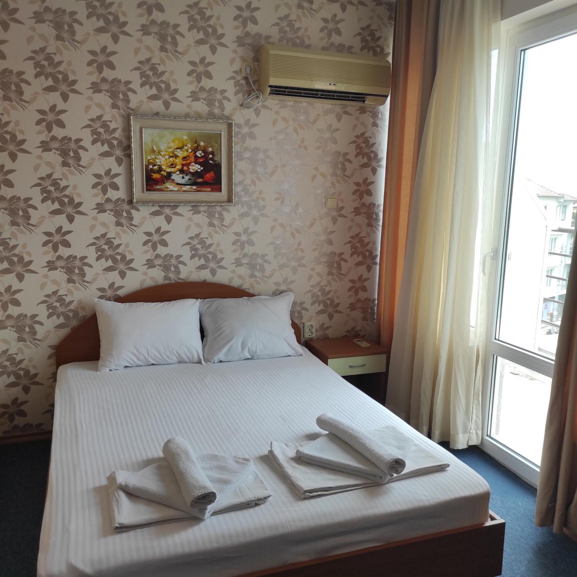 Хотел Андре Hotel Черноморец Екстериор снимка